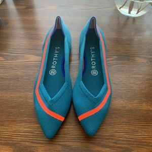 Women's Rothy's Blue/Orange Pointed Flats Size 8.5